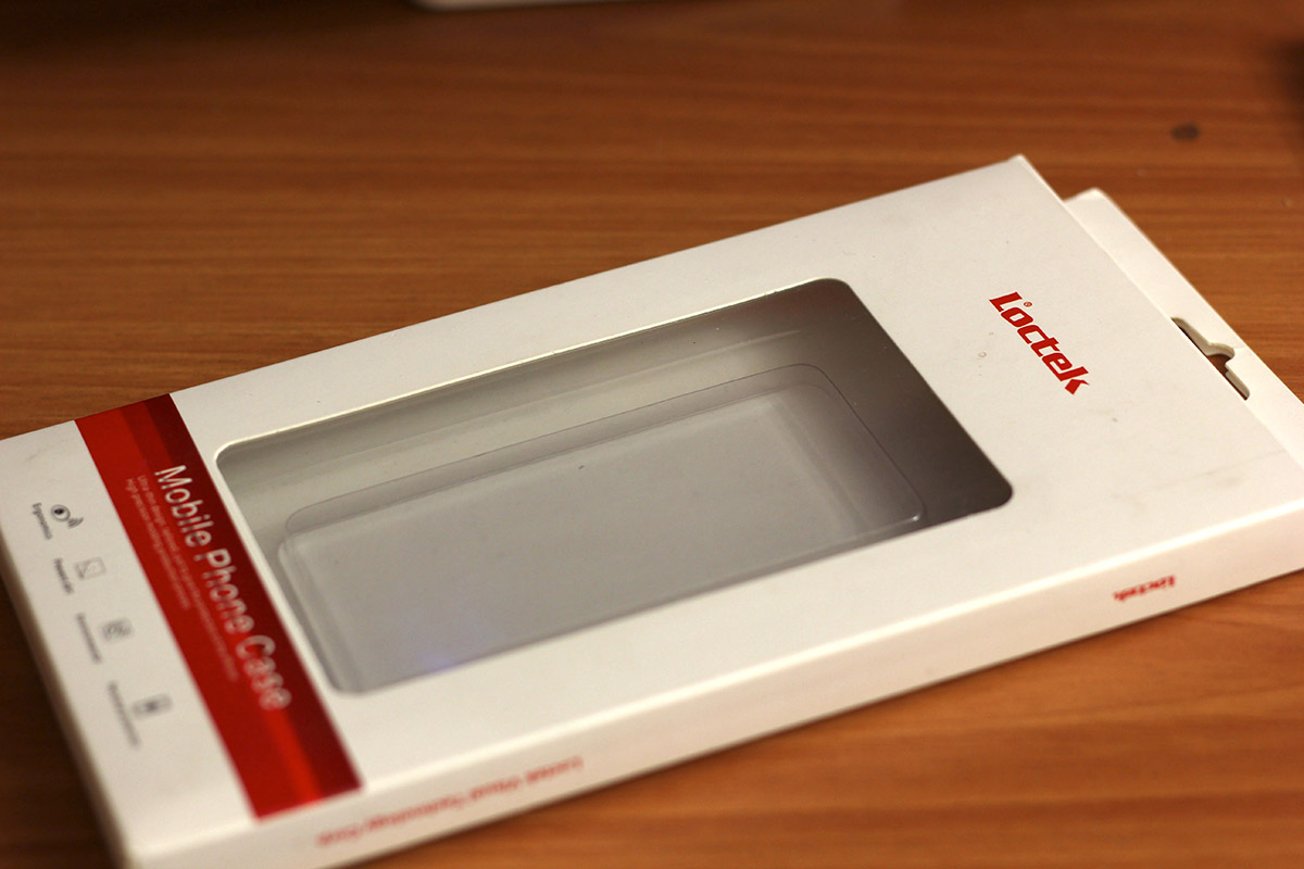 Чехлол Loctek для iPhone 4 и 4S. Чехлол Loctek для iPhone 4 и 4S.