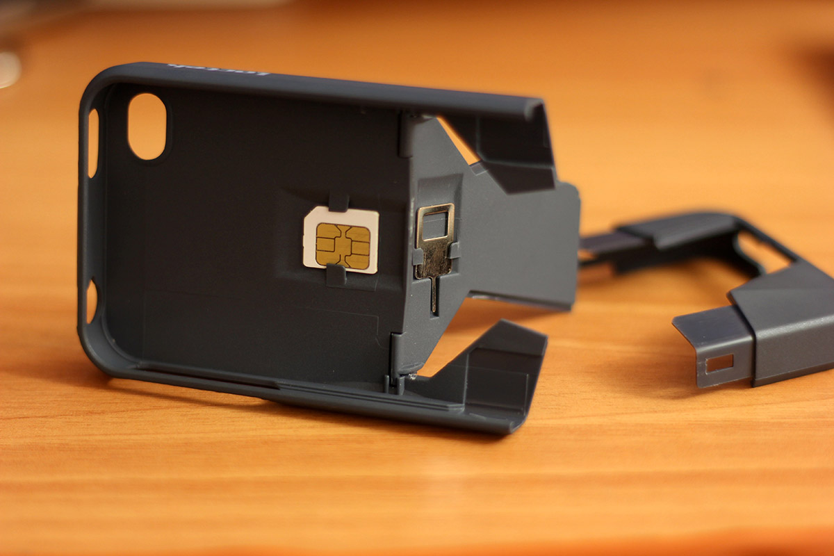 Чехлол Loctek для iPhone 4 и 4S. Чехлол Loctek для iPhone 4 и 4S.